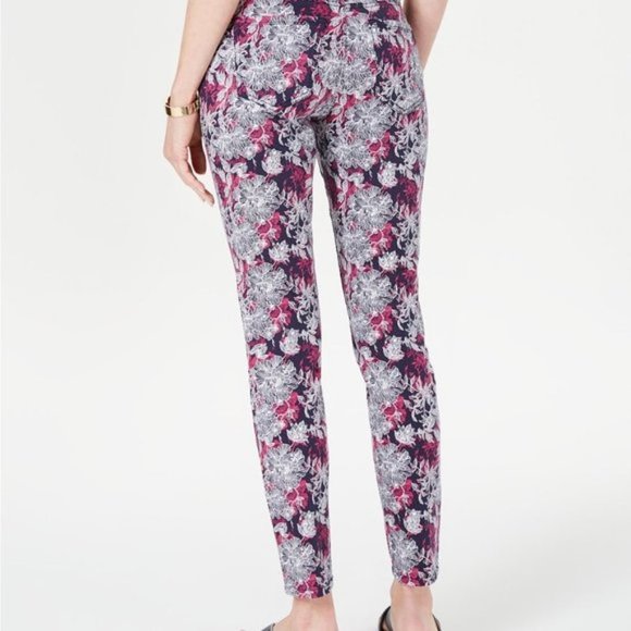 Charter Club Floral Skinny Ankle Summer Pant - Picture 2 of 5